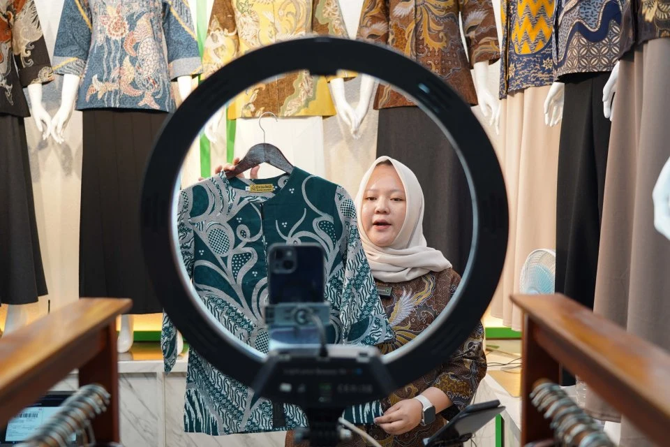 KemenUMKM Genjot Implementasi Diskon Biaya Admin 50% bagi Seller UMKM